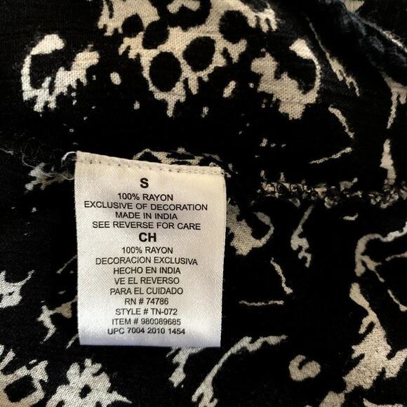 Bila Cold Shoulder Black White BOHO Chic 3/4‎ Sleeve Top Size Small - Picture 6 of 7